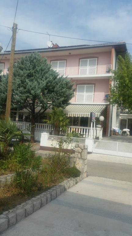 Apartmani Royal Zganec Crikvenica Exterior photo