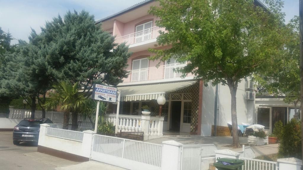 Apartmani Royal Zganec Crikvenica Exterior photo