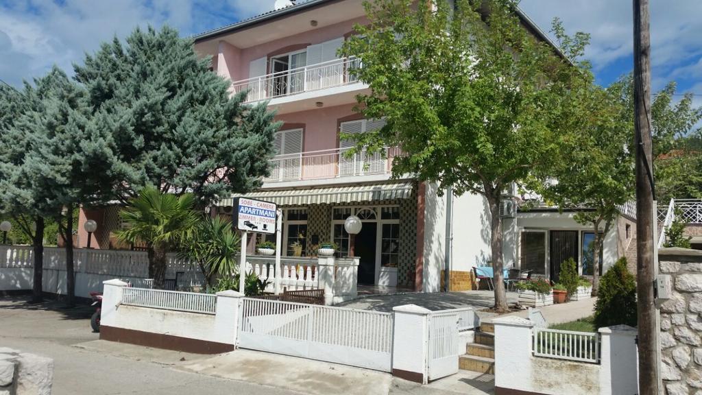 Apartmani Royal Zganec Crikvenica Exterior photo